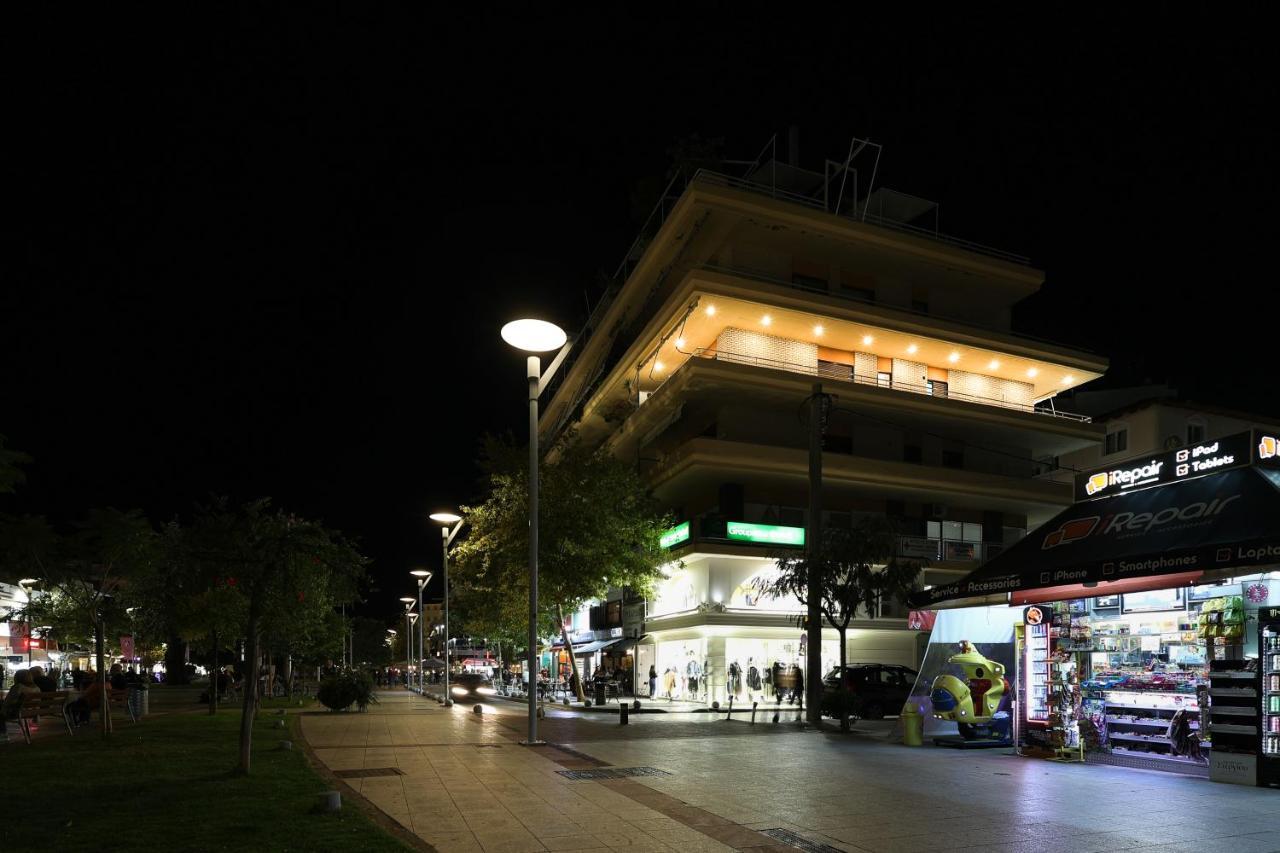 Spacious View Of Central Square Kalamata Esterno foto