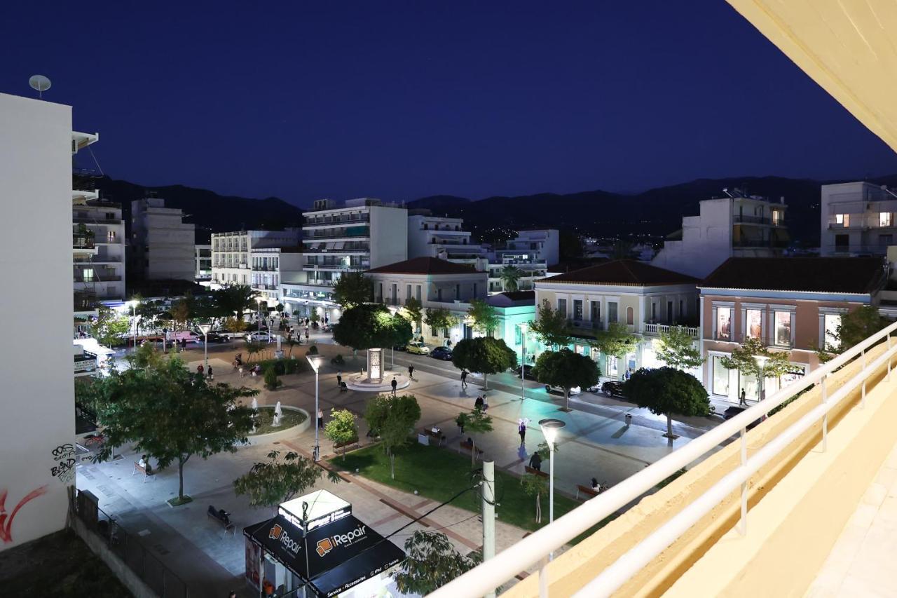 Spacious View Of Central Square Kalamata Esterno foto
