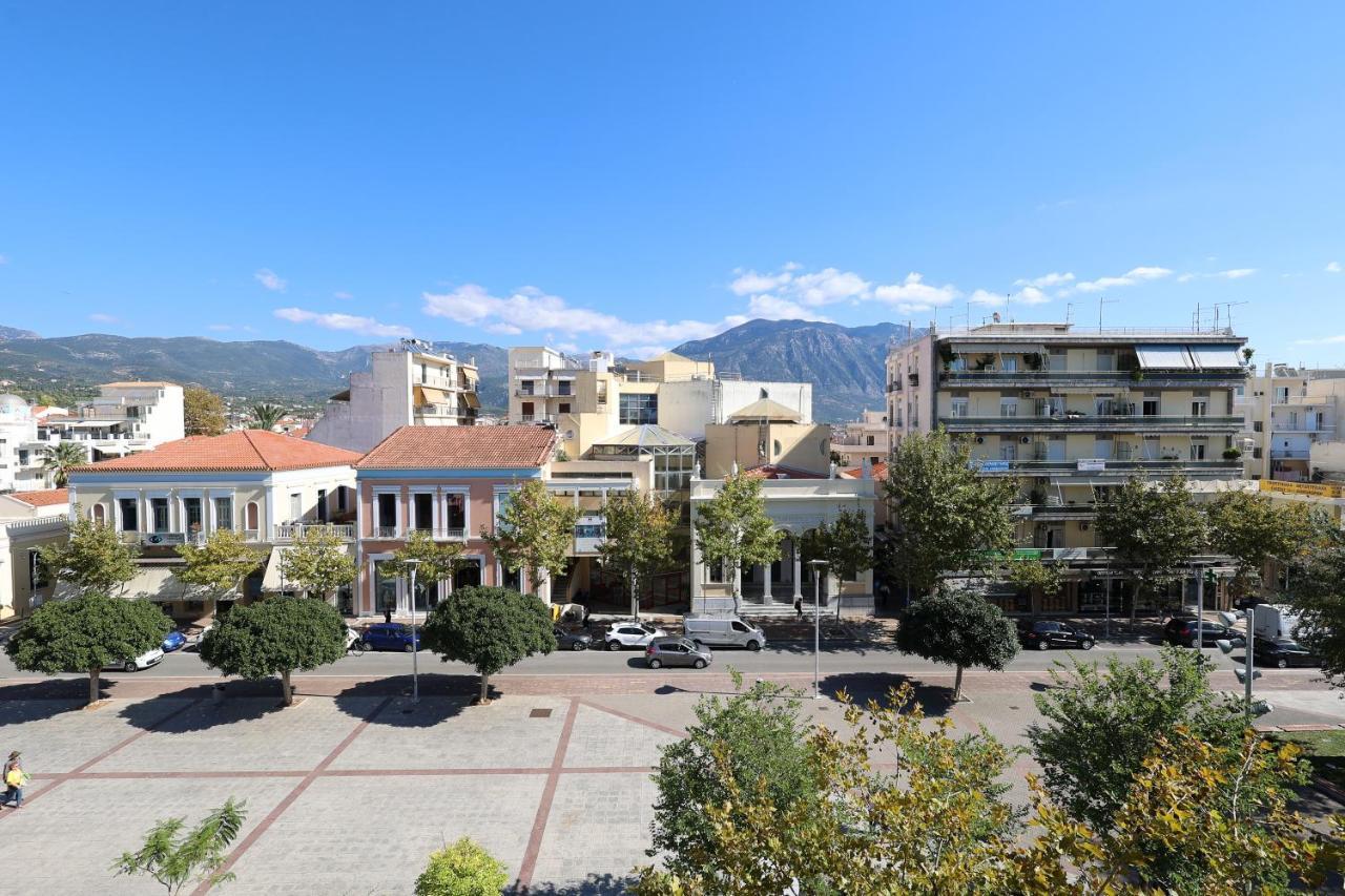 Spacious View Of Central Square Kalamata Esterno foto